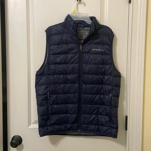 Brand new Eddie Bauer packable vest Mens M navy